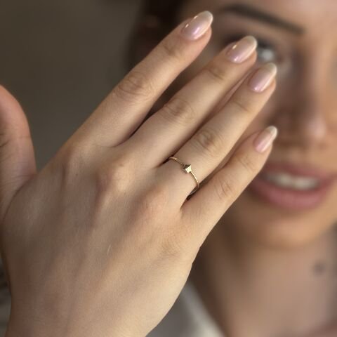 Akbaş Kuyumculuk 14 Ayar Altın Minimal Yıldız Kadın Eklem Yüzüğü